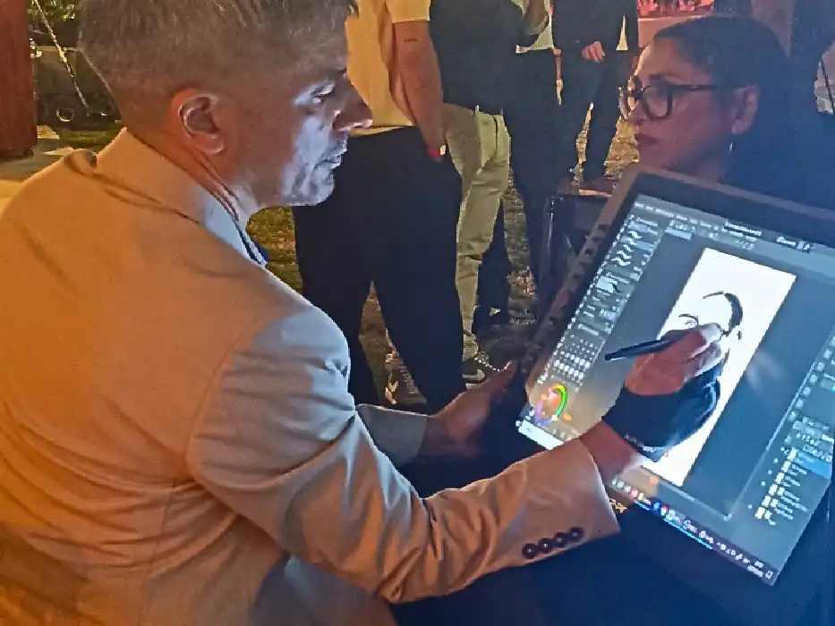 Caricaturas en Vivo Digital (en Tablet)